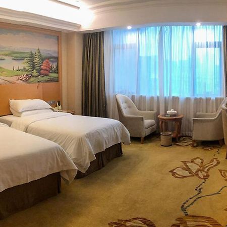 Vienna International Hotel Puning International Commodity City Zewnętrze zdjęcie