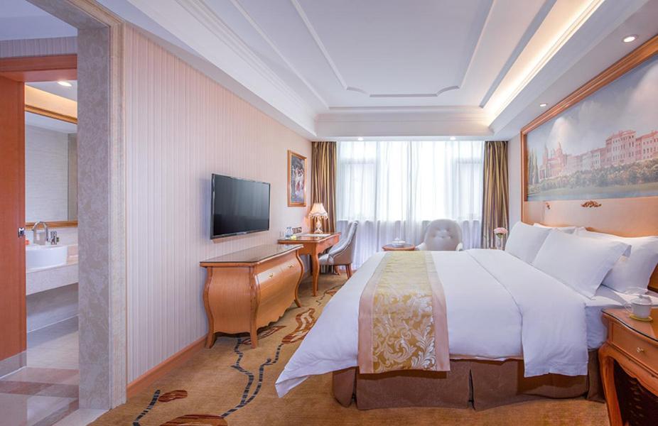 Vienna International Hotel Puning International Commodity City Zewnętrze zdjęcie